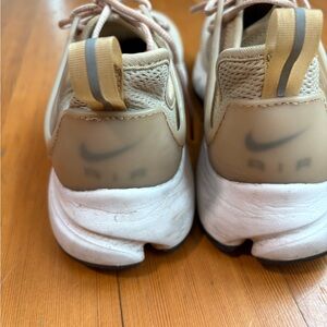 Nike Tan Mesh Sneakers